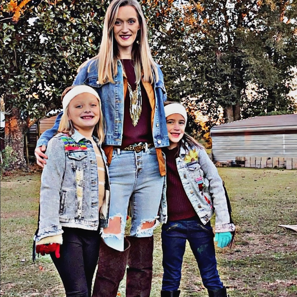 Meet your Posher, Raven - Picture 2 of 5